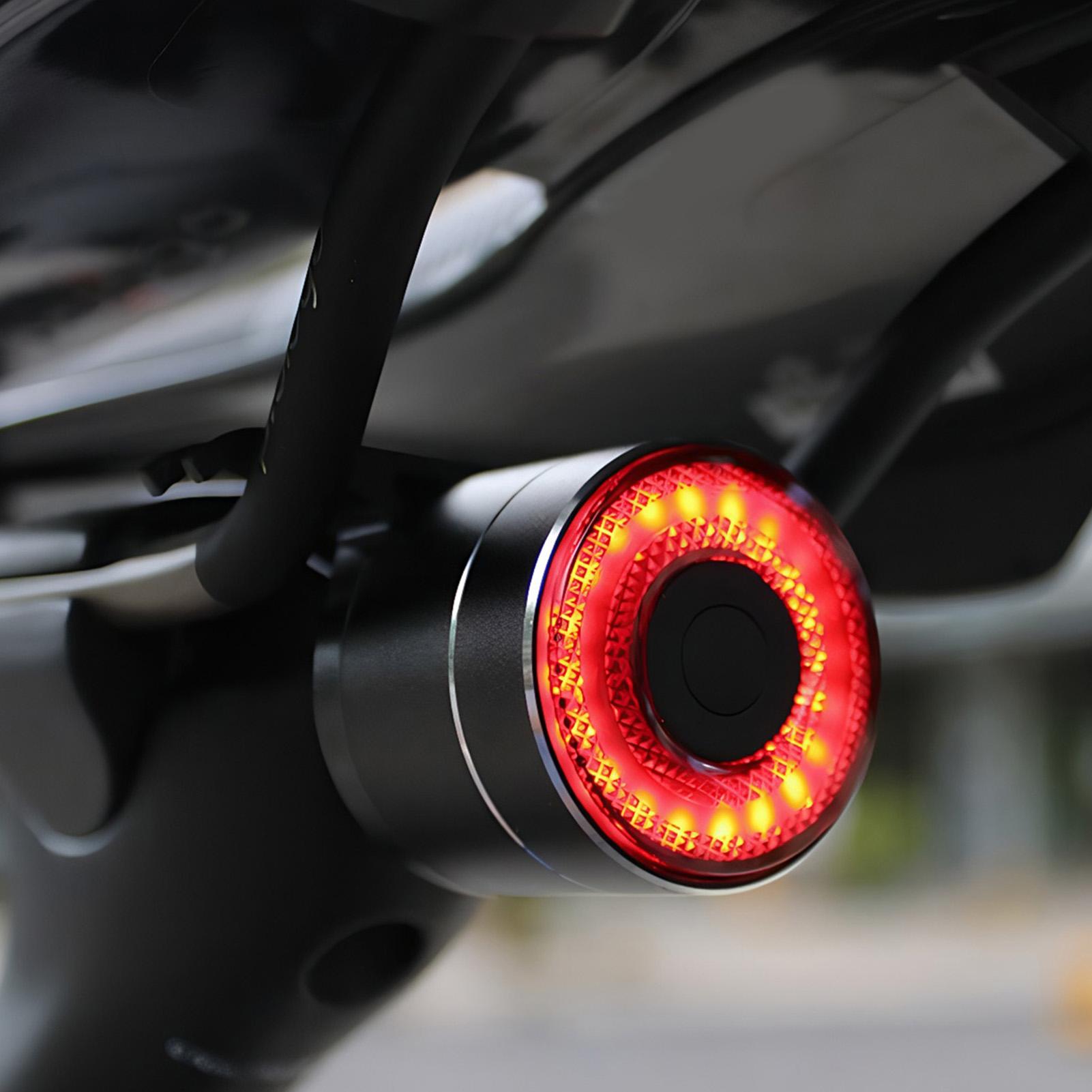 Feu arrière de vélo intelligen - Cycling To Commute avis et prix