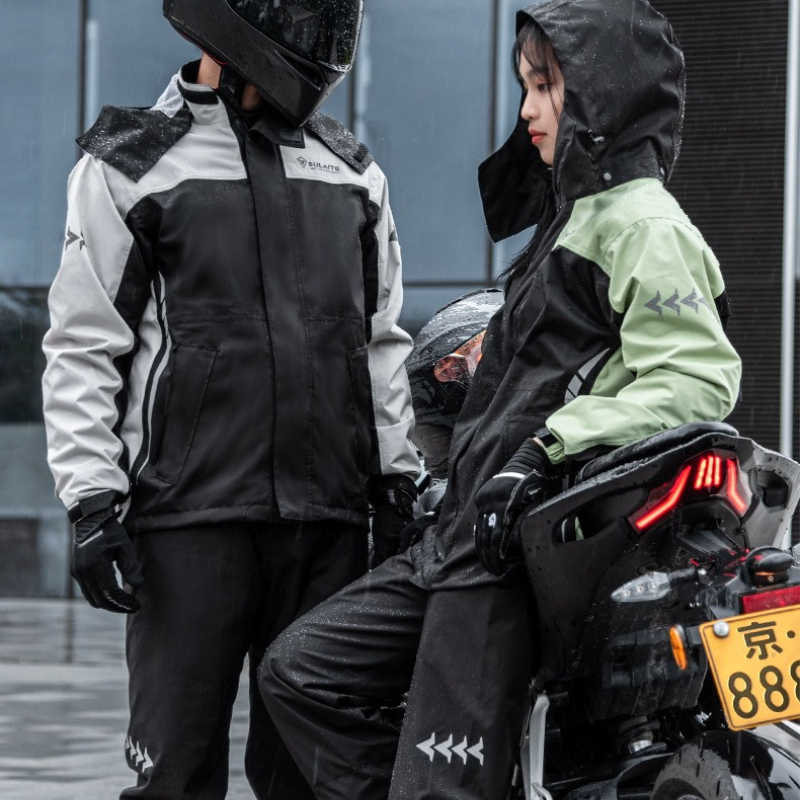 Ensemble de vêtements de pluie - Cycling Rain Jacket Commute avis et prix